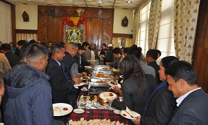 Distinguished guests and invitees in the High Tea at Raj Bhavan, Itanagar on 28th January 2017.